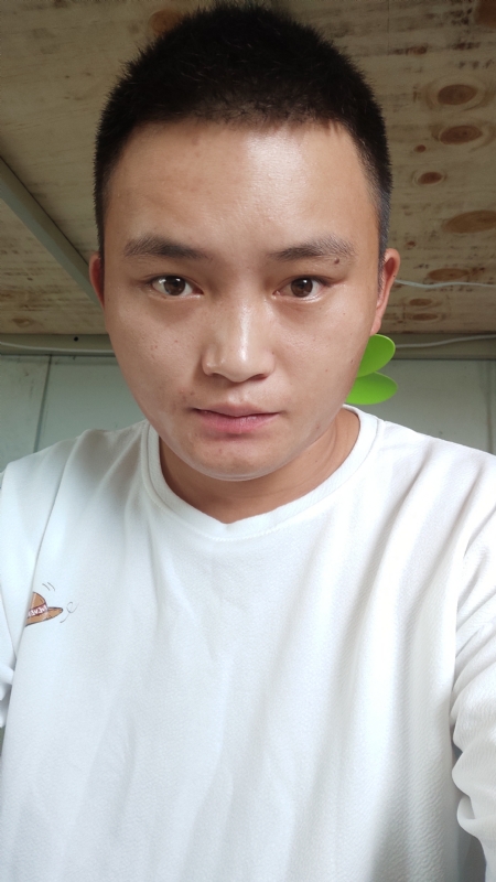 水里面的云呀的第一张照片--长乐相亲网