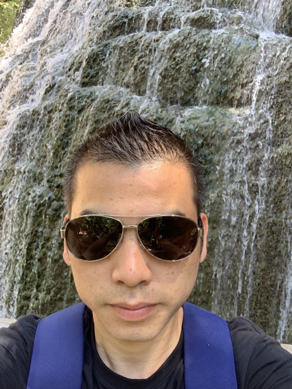 高兴的第二张照片--长乐相亲网