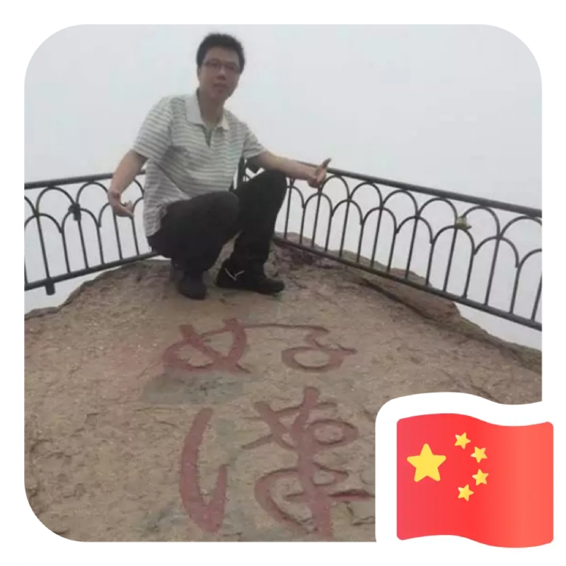 一只小虎牙的第一张照片--长乐相亲网