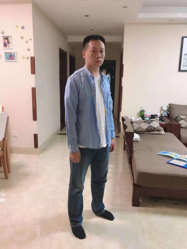 以勒的第一张照片--长乐相亲网