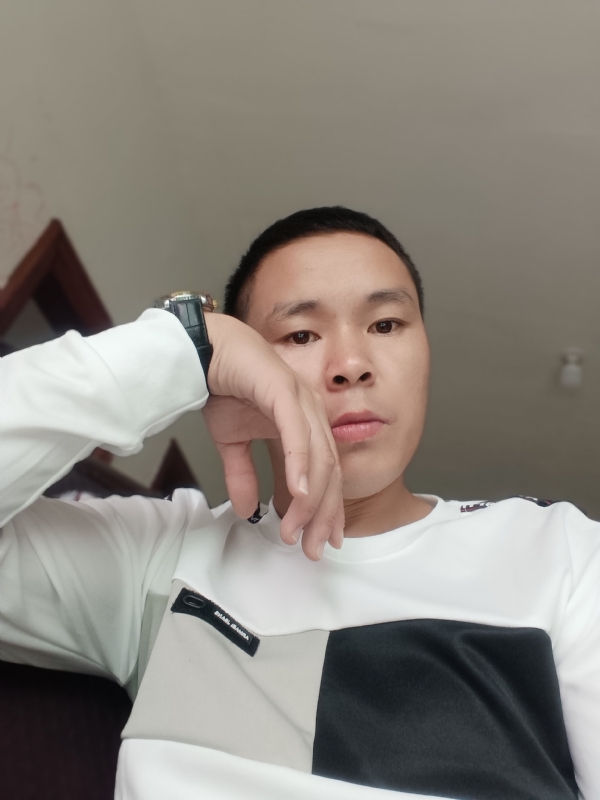 冷漠的第一张照片--长乐相亲网