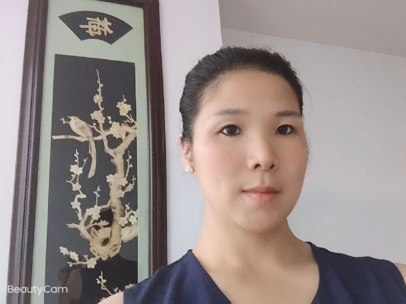 微笑的第一张照片--长乐相亲网