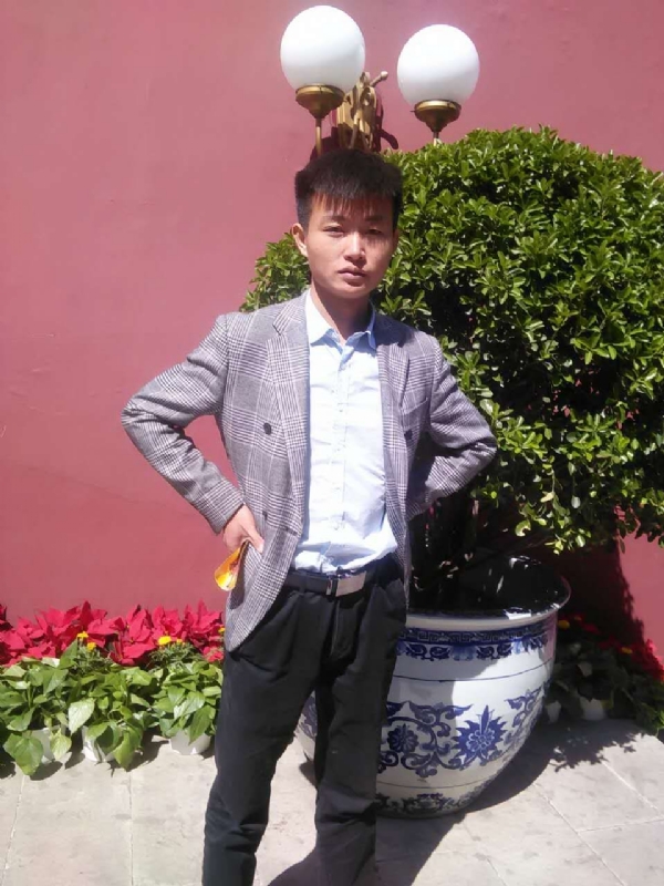 黎明之光的第一张照片--长乐相亲网