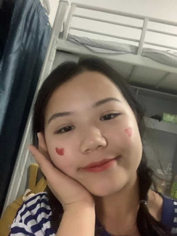 轻轻的一片云的第一张照片--长乐相亲网