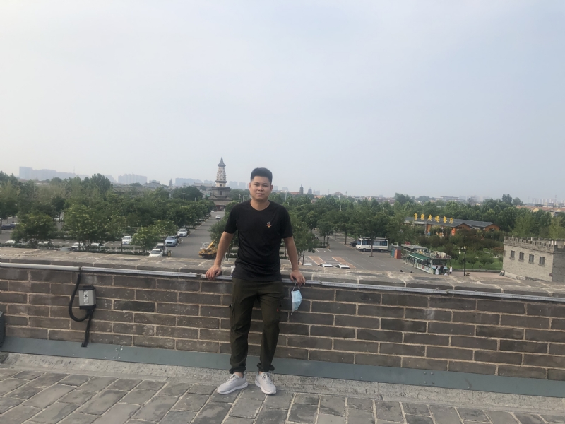 123.向左向右的第一张照片--长乐相亲网