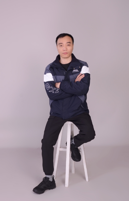一只孤单的猫的第一张照片--长乐相亲网